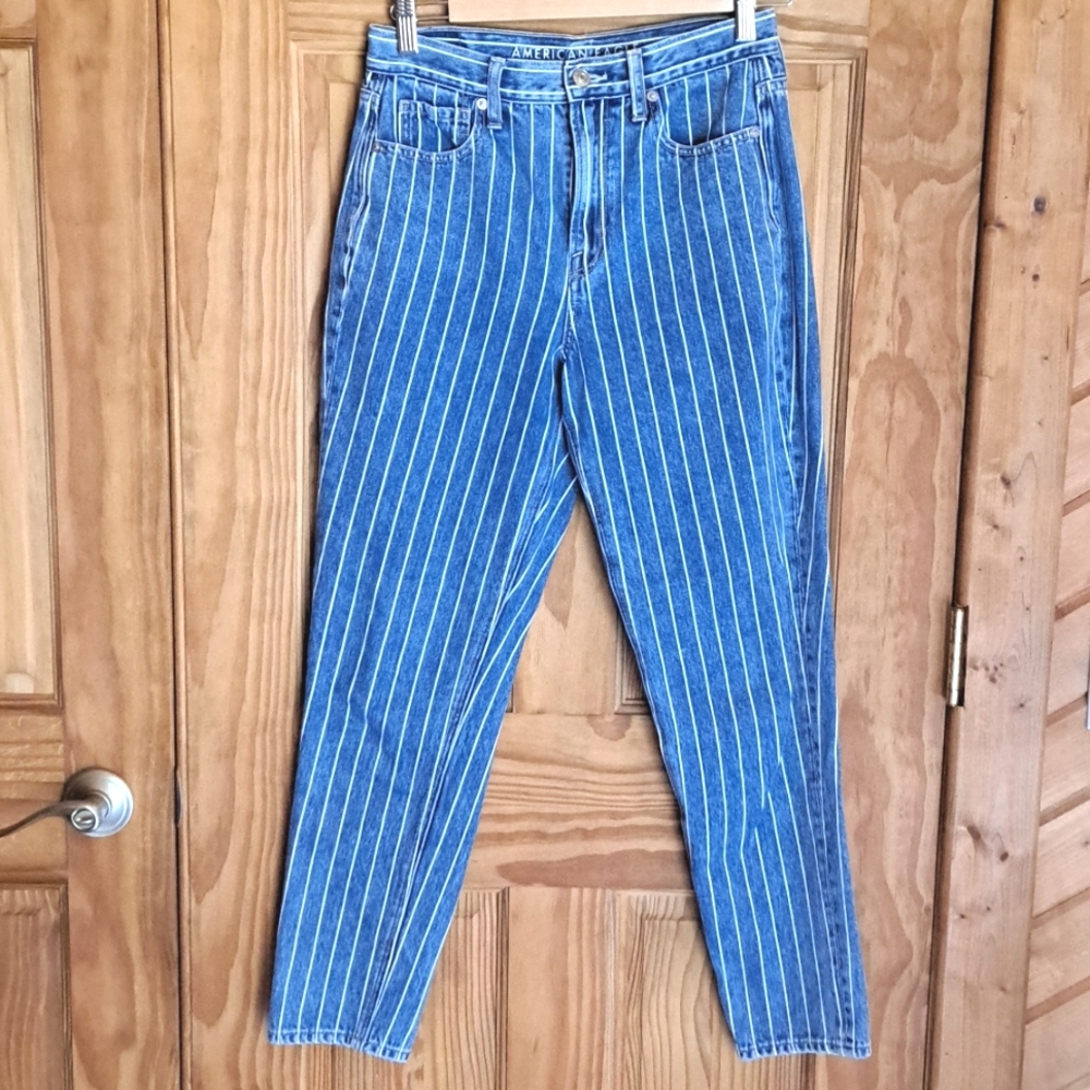 AEO High Rise Tapered Striped Denim Mom jean sz2